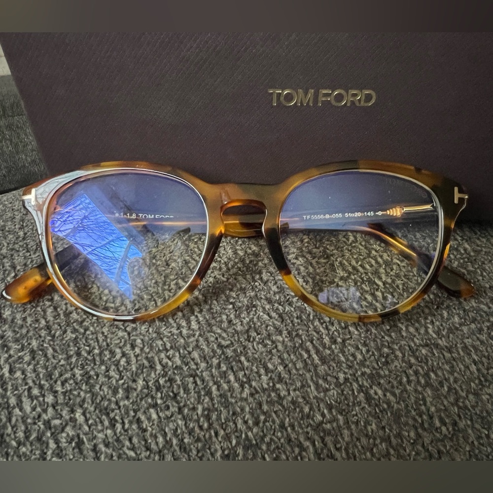 Tom Ford TF5556 blue blocker glasses! NEW!!